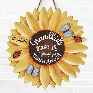 Grandkids Keep The Heart Young - Family Personalized Custom Shaped Home Decor Wood Sign - House Warming Gift For Mom, Grandma