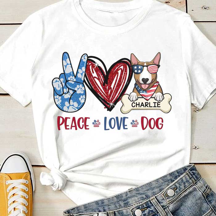 Peace And Love - Gift For 4th Of July - Personalized Unisex T-Shirt