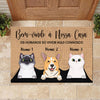 Os humanos só vivem aqui connosco Portuguese - Funny Personalized Pet Decorative Mat