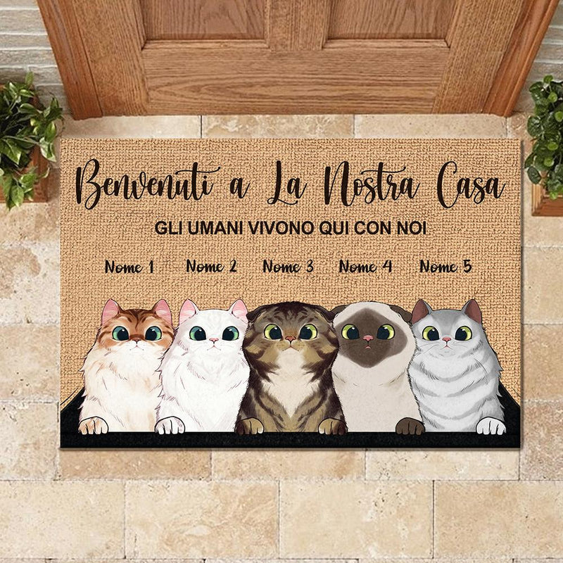Benvenuti A La Nostra Casa - Funny Personalized Cat Decorative Mat