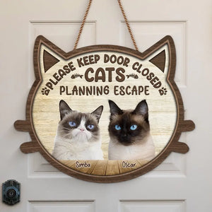 Custom Photo Cat Planning Escape - Dog & Cat Personalized Custom Home Decor Wood Sign - House Warming Gift For Pet Owners, Pet Lovers