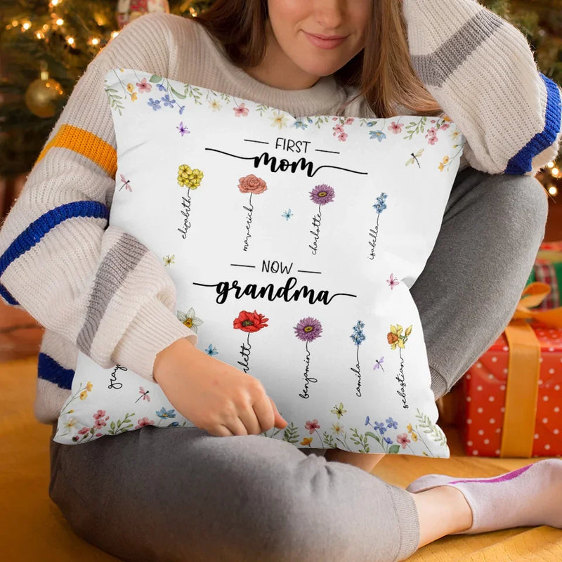 The Love Of Mom And Grandma Blossoms Like The Brightest Flowers - Family Personalized Custom Pillow - Gift For Mom, Grandma