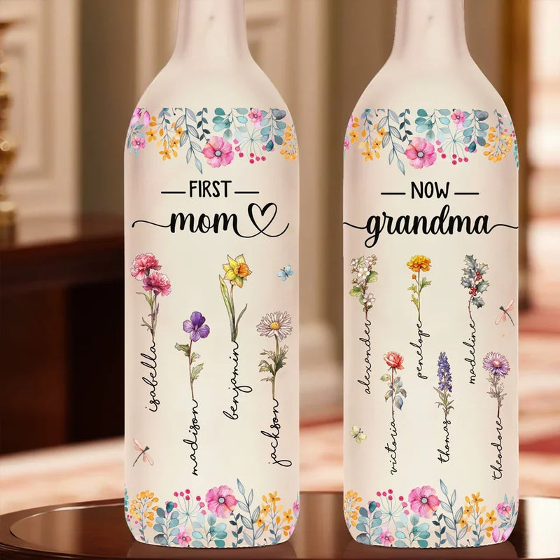 Every Flower Reminds Me Of Your Kindness - Family Personalized Custom Bottle Lamp - Gift For Mom, Grandma