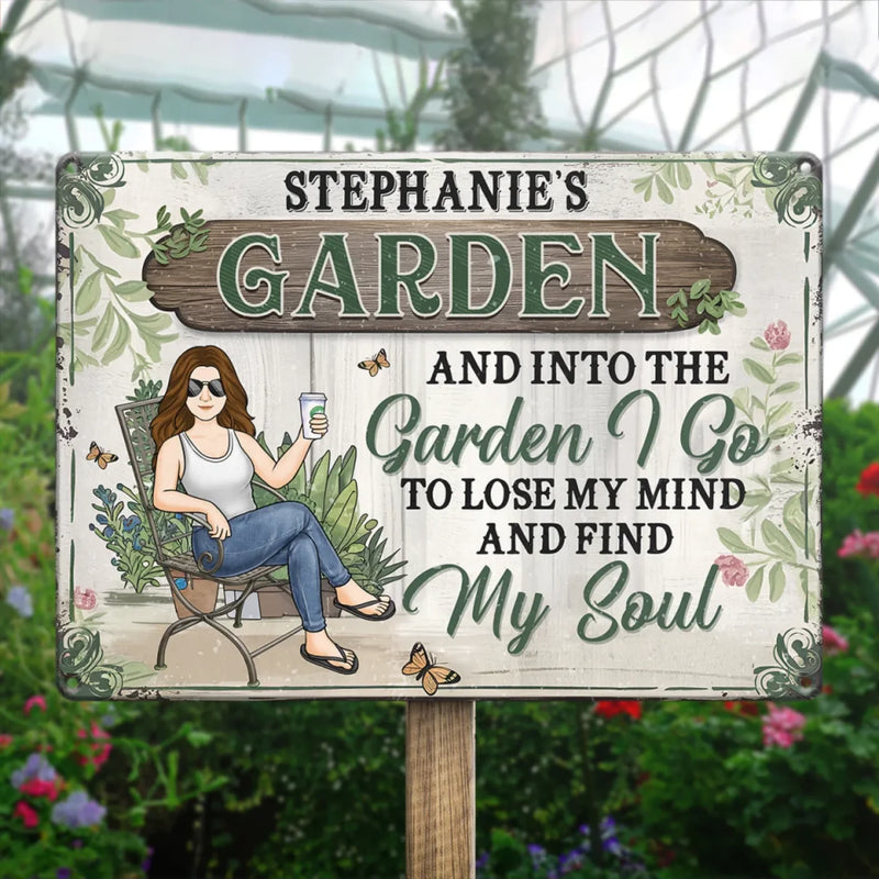 Into The Garden, I Find Peace For My Mind And Soul - Family Personalized Custom Home Decor Metal Sign - Gift For Yourself, Best Friends, Siblings, Family Members