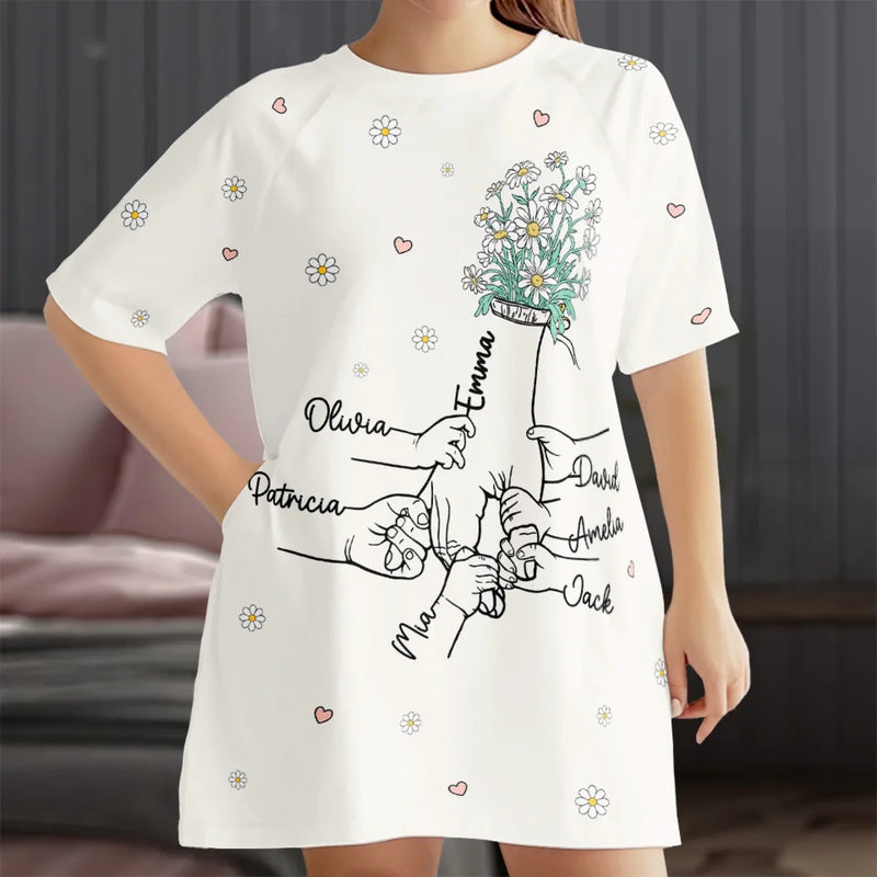 Hand In Hand, Heart To Heart - Family Personalized Custom Women's Sleep Tee - Mother's Day Gift For Mom, Grandma