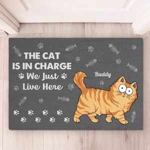 Les chats sont aux commandes - Tapis décoratif personnalisé pour chat - Cadeau de pendaison de crémaillère pour les propriétaires et les amoureux des animaux