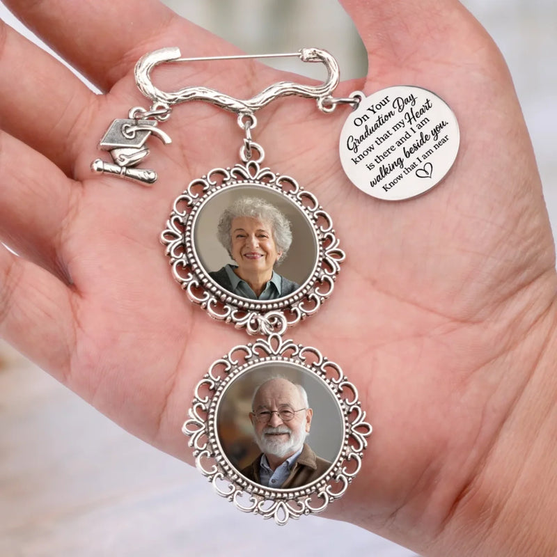 Custom Photo A Life Remembered - Memorial Personalized Custom Graduation Tassel Pin - Sympathy Gift, Graduation Gift For Family Members, Siblings, Brothers, Sisters