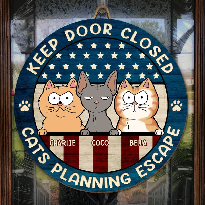 Custom Home Decor Wood Sign - Personalized Birthday Gifts For Cat Lovers, Cat Mom And Dad - Keep Door Closed, Cats Inside