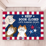 Custom Home Decor Decorative Mat - Personalized 4th Of July Gifts For Cat Lovers, Cat Mom And Dad - Watch Out, Someone Is Planning To Escape