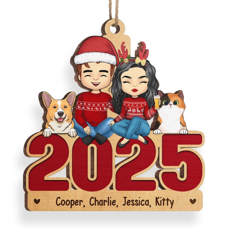 At Christmas, All Roads Lead Home - Family Personalized Custom Ornament - Wood Custom Shaped - Christmas Gift For Family Members, Pet Owners, Pet Lovers
