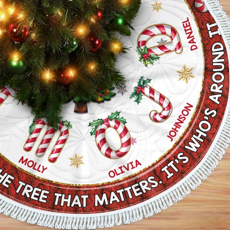 Custom Tree Skirt - Personalized Christmas Birthday Gifts For Mom, Dad, Brother, Sister, Kids - This Circle Holds Our Joy