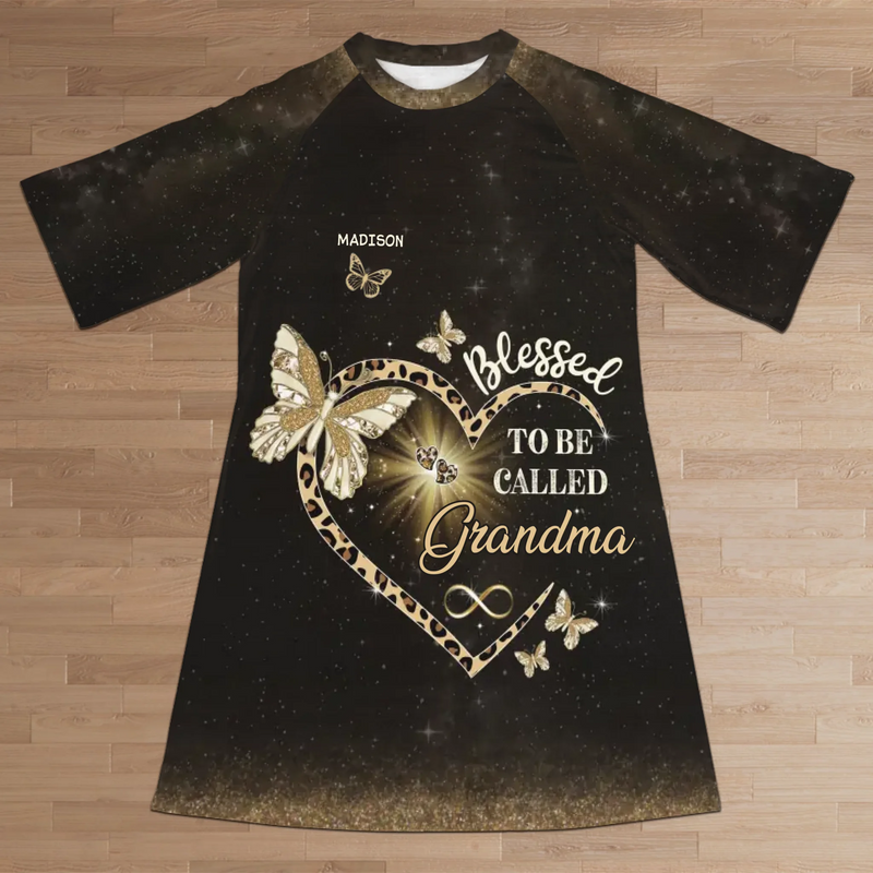 Grandma’s Love Is The Best Gift Of All - Family Personalized Custom Women's Sleep Tee - Mother's Day Gift For Mom, Grandma