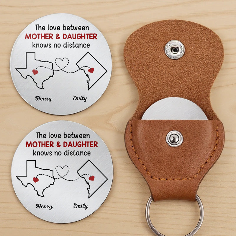 Custom Long Distance Pocket Hug - Personalized Birthday Gifts For Mom, Dad - Love Knows No State Lines