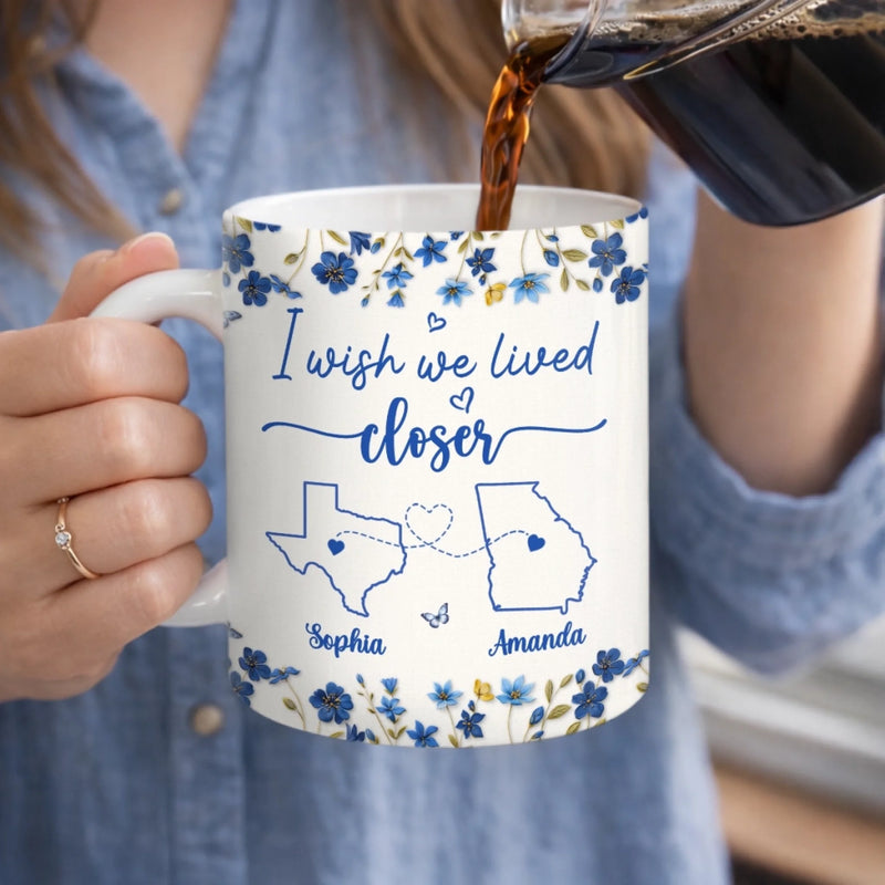 Custom Long Distance Mug - Personalized Best Friend Birthday Gifts For Women, Besties, Sisters, BFF - Friendship With No Borders