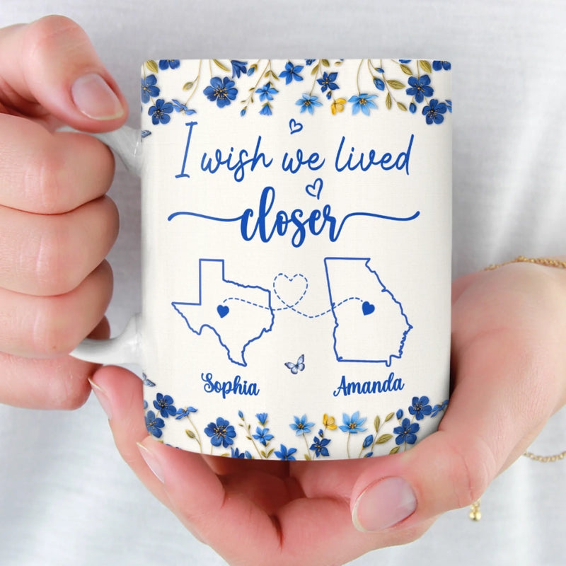 Custom Long Distance Mug - Personalized Best Friend Birthday Gifts For Women, Besties, Sisters, BFF - Friendship With No Borders