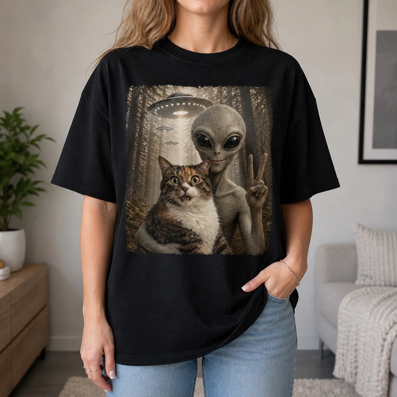 Custom Funny Pet Photo Alien UFO Gifts for Pet Lovers - Personalized Comfort T-Shirt