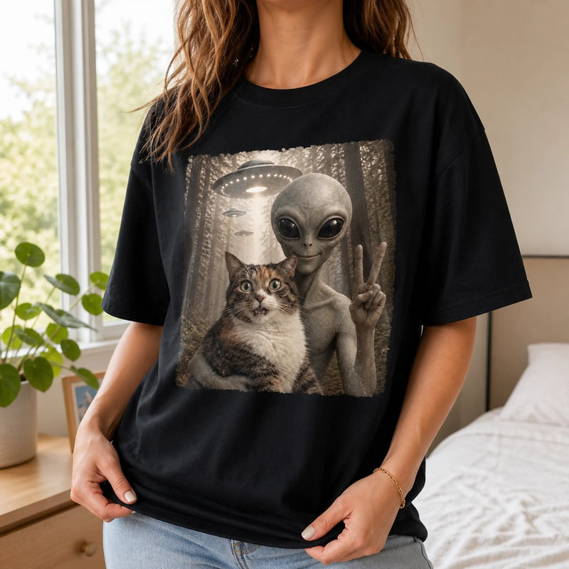 Custom Funny Pet Photo Alien UFO Gifts for Pet Lovers - Personalized Comfort T-Shirt