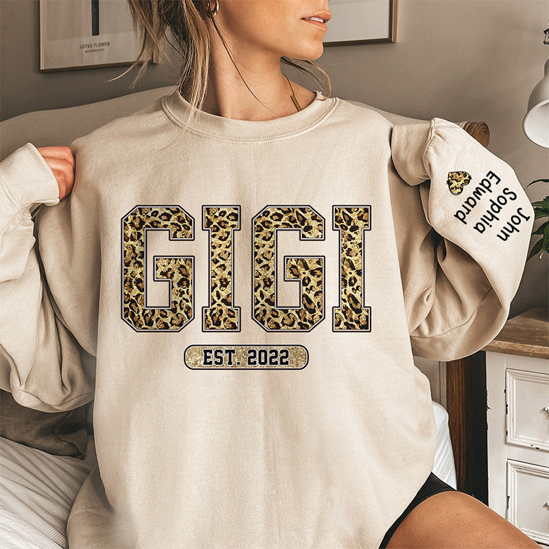 It's A Gigi Thing - Family Personalized Custom Unisex Sweatshirt With Design On Sleeve - Christmas Gift For Mom, Grandma