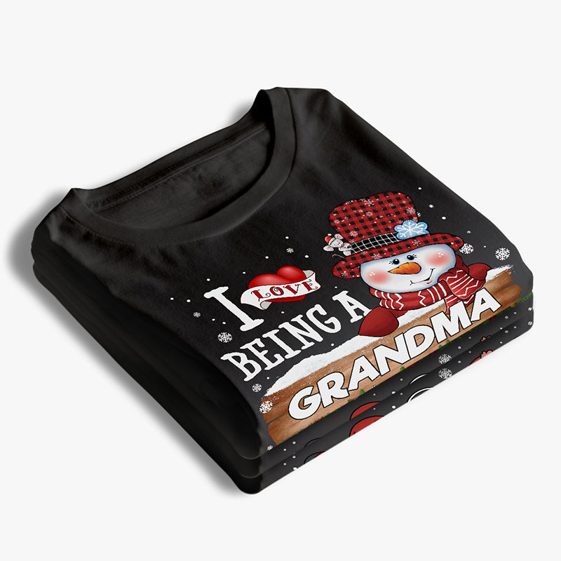 I Love Being A Grandma - Family Personalized Custom Unisex T-shirt, Hoodie, Sweatshirt - Christmas Gift For Mom, Grandma, Grandpa