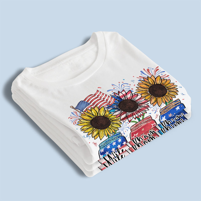 A Granny's Life Be Like - Family Personalized Custom Unisex T-shirt, Hoodie, Sweatshirt - 4th Of July, Birthday Gift For Grandma