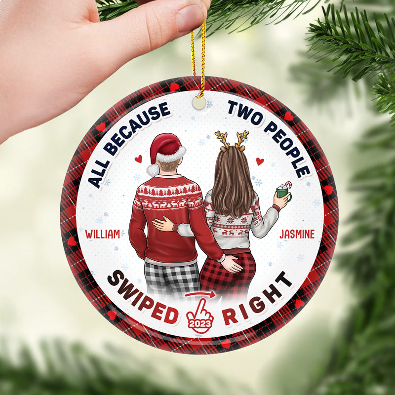 I'm Glad That We Matched - Couple Personalized Custom Ornament - Ceramic Round Shaped - Christmas Gift For Husband Wife, Anniversary