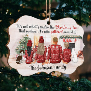 Who Gathered Around The Christmas Tree - Family Personalized Custom Ornament - Wood Benelux Shaped - Christmas Gift For Family Members, Pet Owners, Pet Lovers