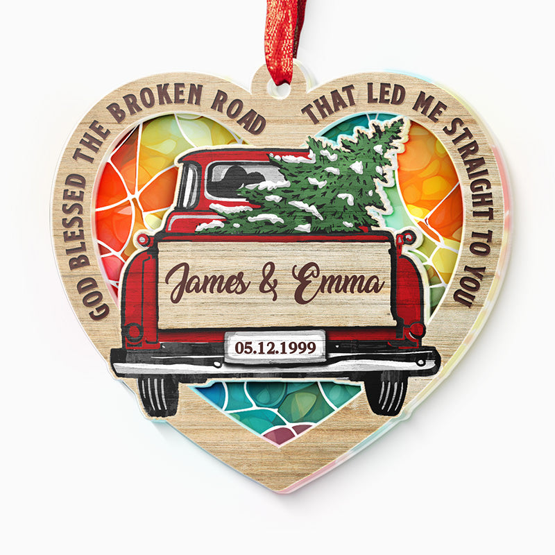 Que Dieu bénisse la route brisée ! Ornement attrape-soleil personnalisé pour couple – En acrylique en forme de cœur – Cadeau de Noël pour mari et femme, anniversaire