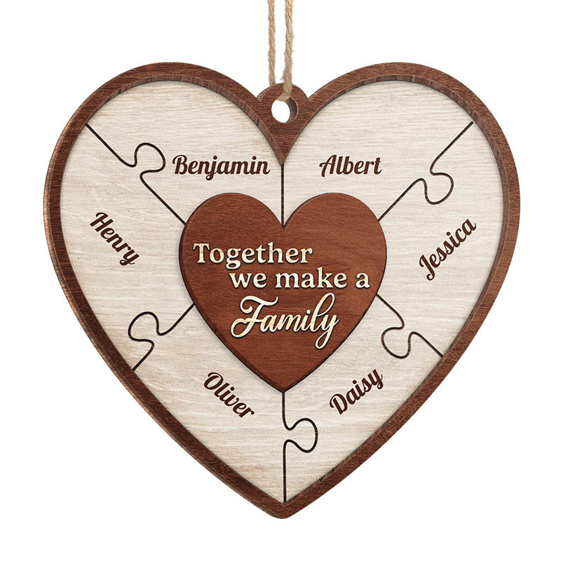 Ensemble, nous formons une famille - Décoration personnalisée pour la famille - En forme de cœur en bois - Cadeau de Noël pour les membres de la famille
