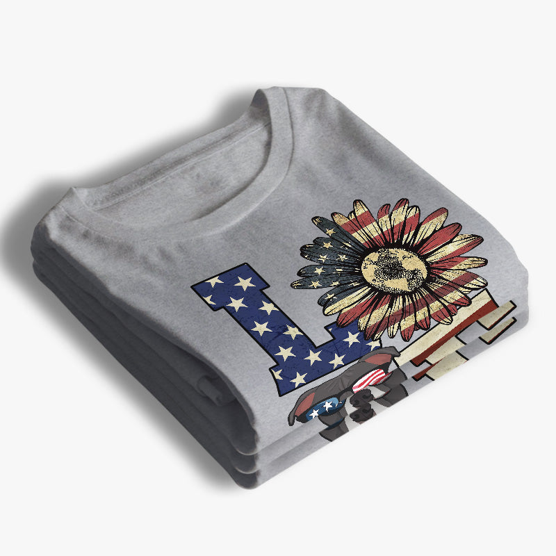 The Love For Pets - Gift For 4th Of July - Personalized Unisex T-Shirt