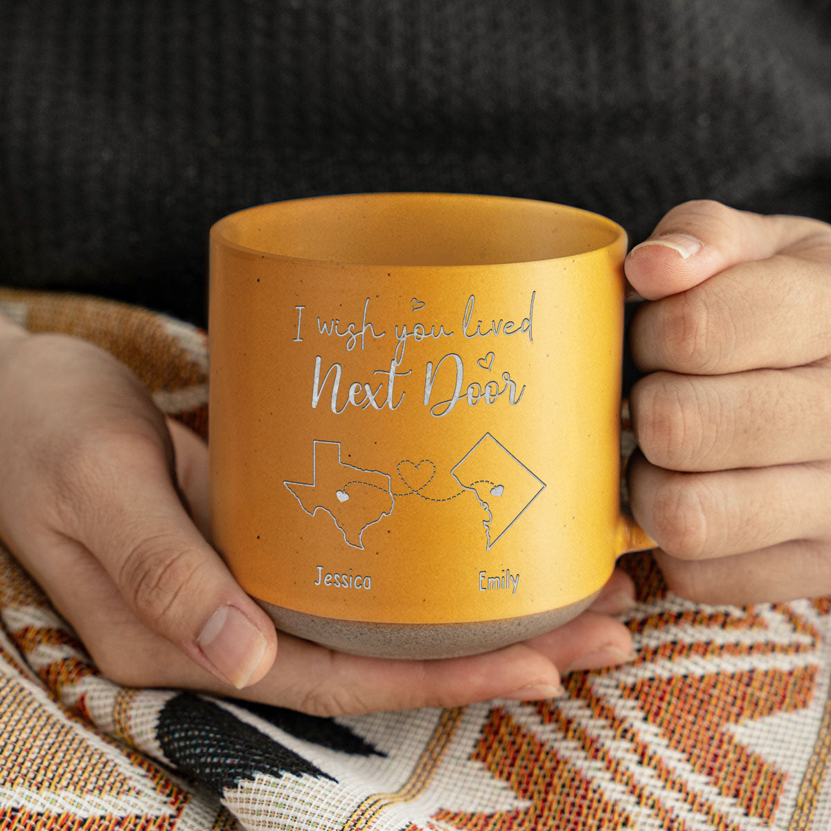 Un ami est un cadeau que vous vous faites - Mug en céramique personnalisé Bestie - Cadeau pour les meilleures amies, BFF, sœurs