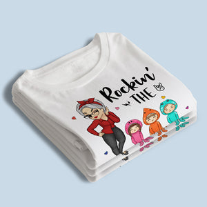 Rockin’ The Nanasaurus Life - Family Personalized Custom Unisex T-shirt, Hoodie, Sweatshirt - Mother's Day, Birthday Gift For Mom, Grandma