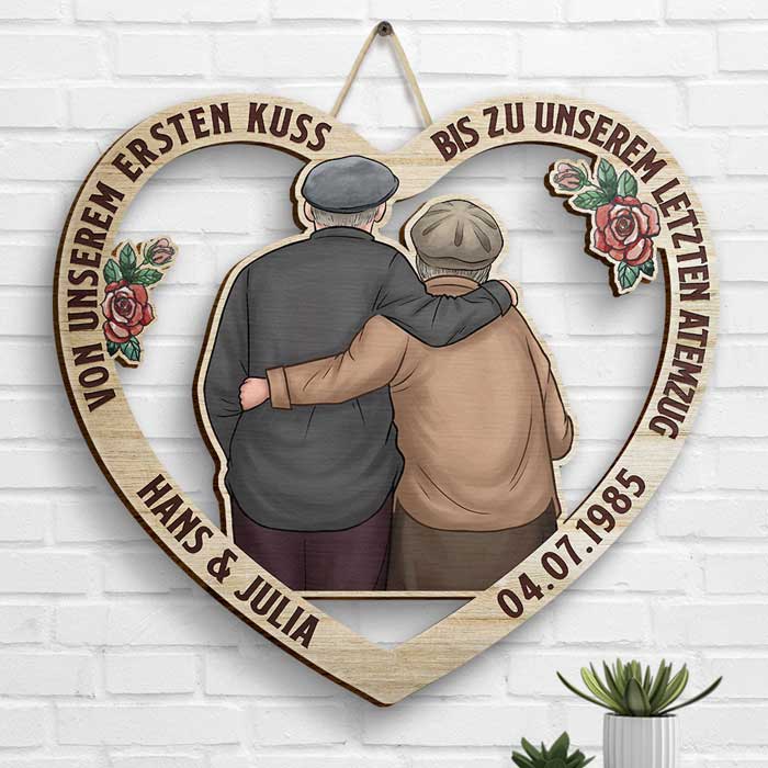 Paar Umarmt Sich Von Unserem Ersten Kuss Bis Zu Unserem Letzten Atemzug - Gift For Couples, Husband Wife, Personalized Shaped Wood Sign German.