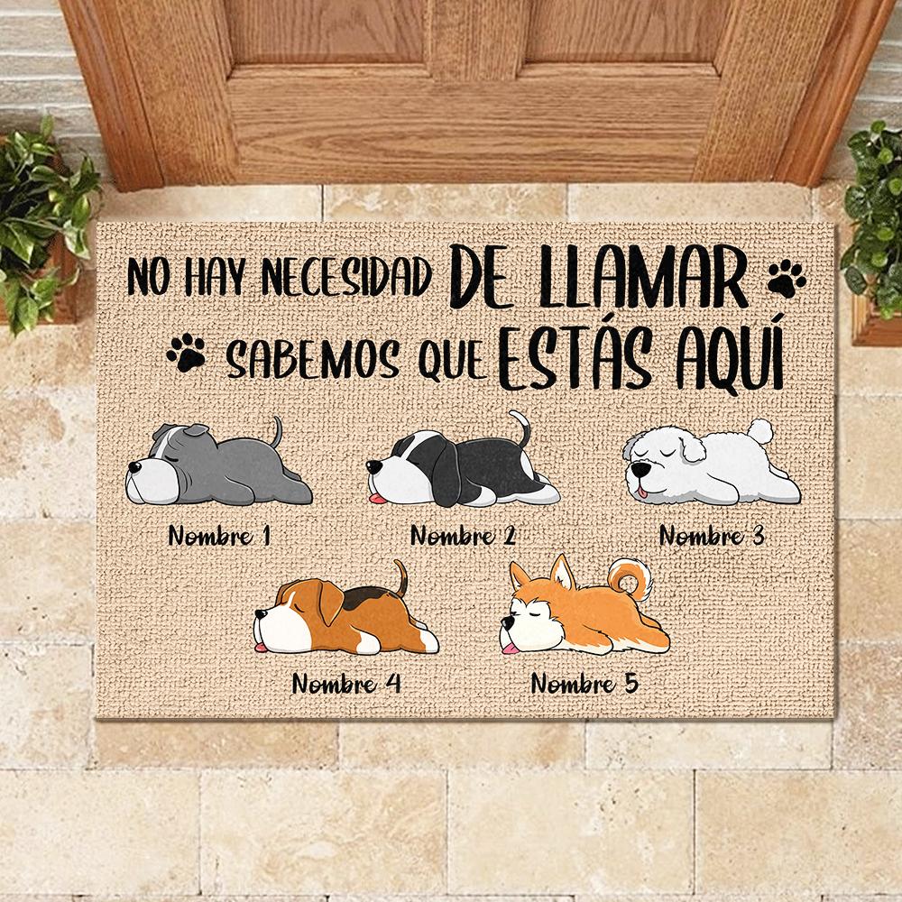 Todos los invitados deben ser aprobados por el perro Spanish - Funny Personalized Dog Decorative Mat.