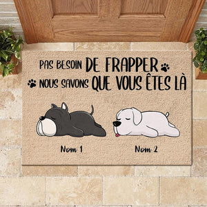 Tous les visiteurs doivent être approuvés par notre chien French - Funny Personalized Dog Decorative Mat.