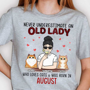 Never Underestimate An Old Lady Who Loves Cats - Personalized Unisex T-Shirt.