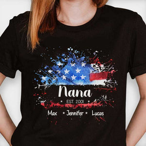 Nana Est With Grandma And Kid's Nickname - Gift For 4th Of July - Personalized Unisex T-Shirt.